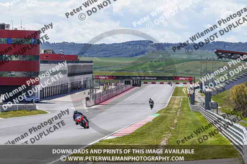 cadwell no limits trackday;cadwell park;cadwell park photographs;cadwell trackday photographs;enduro digital images;event digital images;eventdigitalimages;navarra;no limits trackdays;peter wileman photography;racing digital images;trackday digital images;trackday photos
